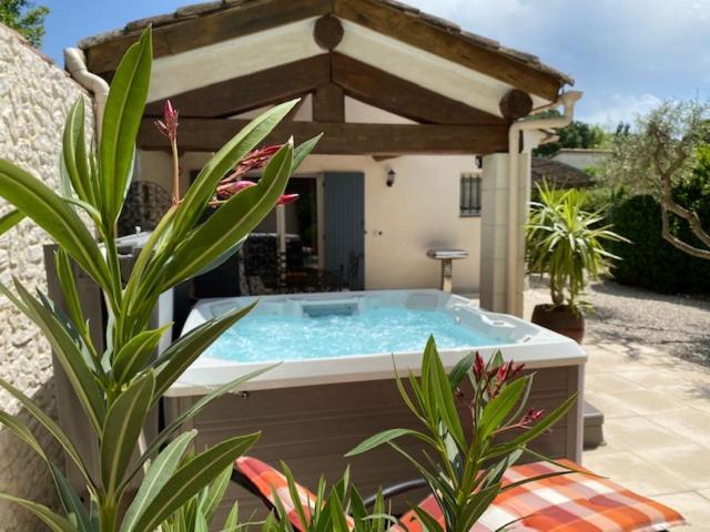 Mas Beau Soleil & Spa Cottages De Charme Avec Jacuzzi&Jardin Prives Saint-Rémy-de-Provence Екстериор снимка